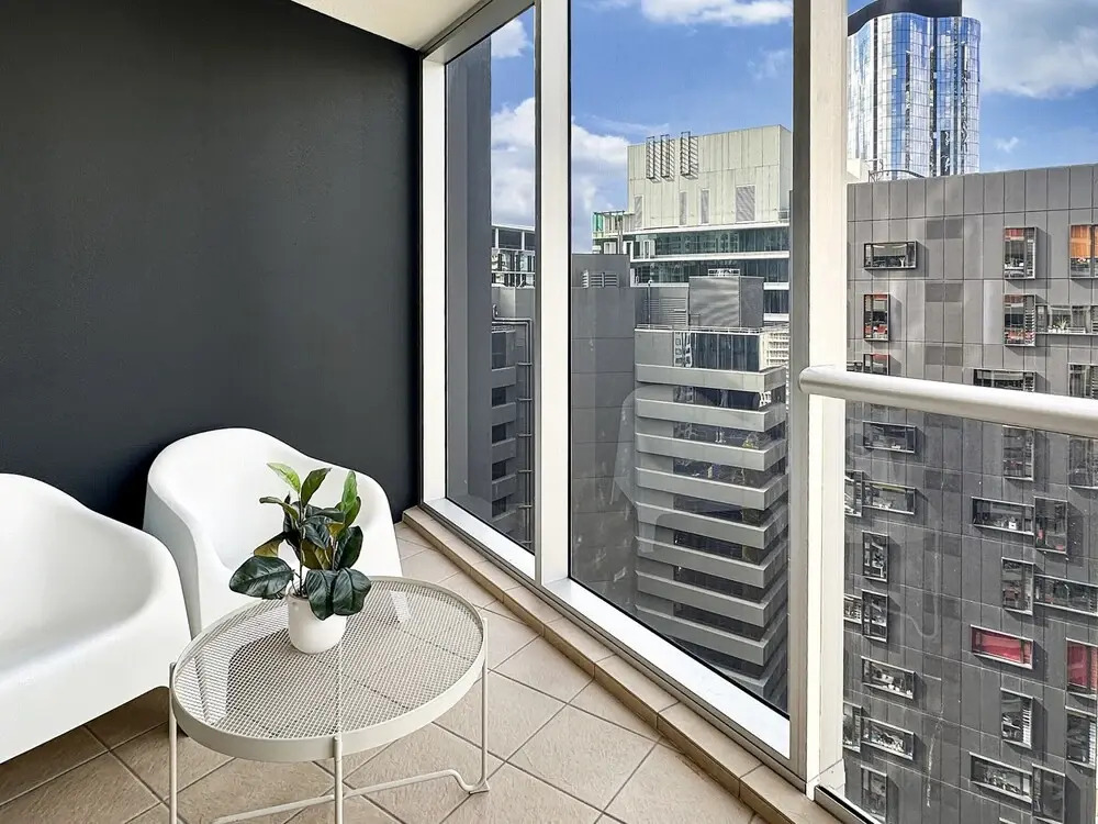 High-rise 2-bed Apartment With Gym, BBQ & Pool