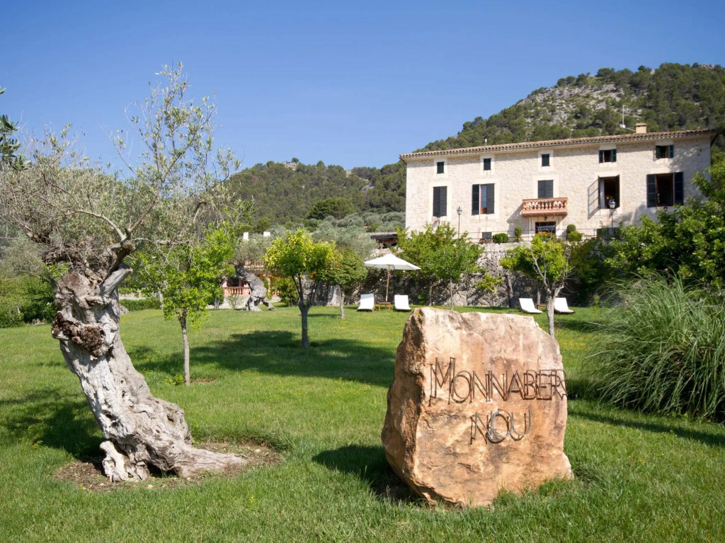 Hotel Rural Monnaber Nou & SPA