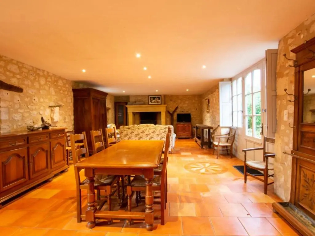 Maison de charme en Dordogne avec parking et animaux acceptés - FR-1-616-103