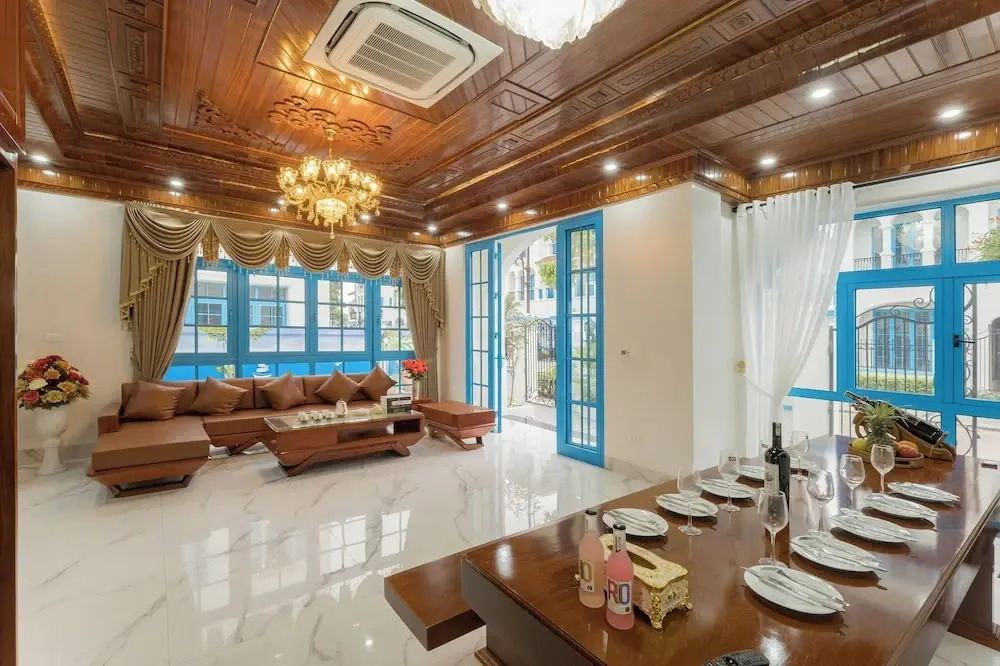 Phoenix Villas Sun Ha Long