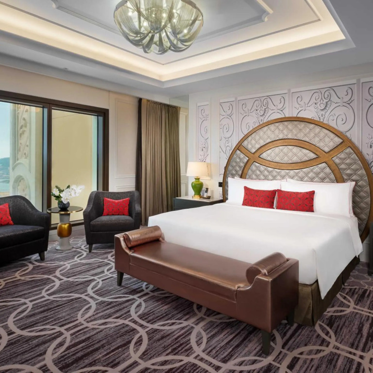 The Karl Lagerfeld