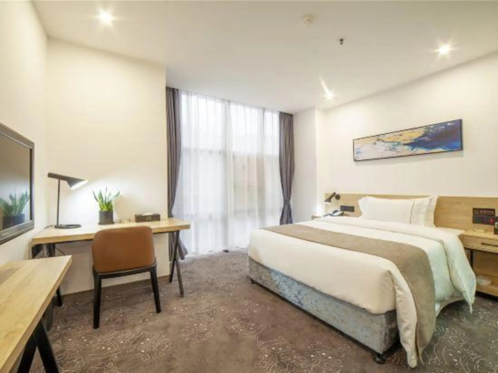 Youmi Hotel