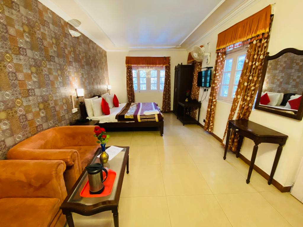 Hotel Aroma Nainital