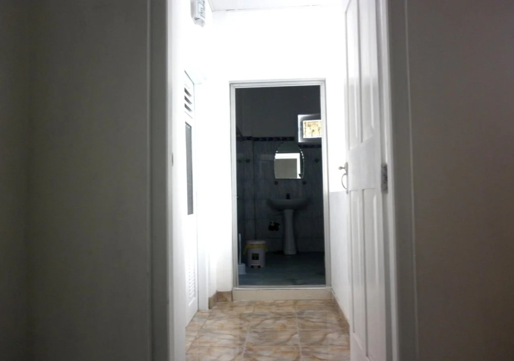 Colombo Airport Luxury Hostel @ Negombo Beach
