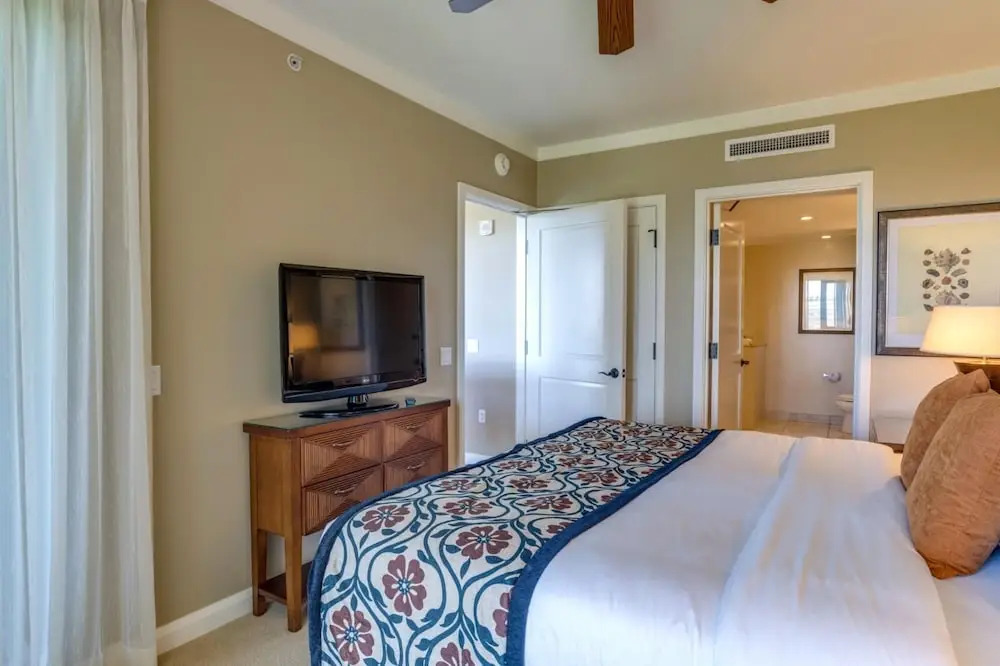 K B M Resorts- Hkk-816 Over-sized 1bdrm, 690 sq. Ft., Easy Pool and Beach Access, Remodeled!