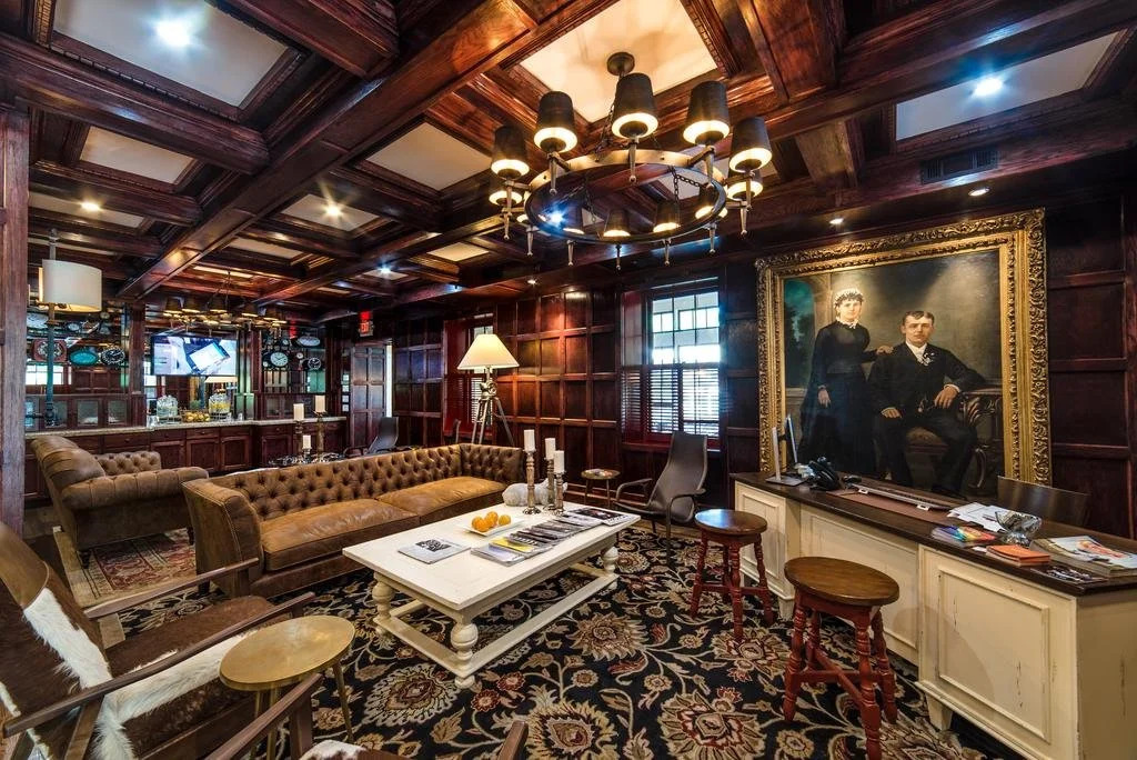 Logan Inn