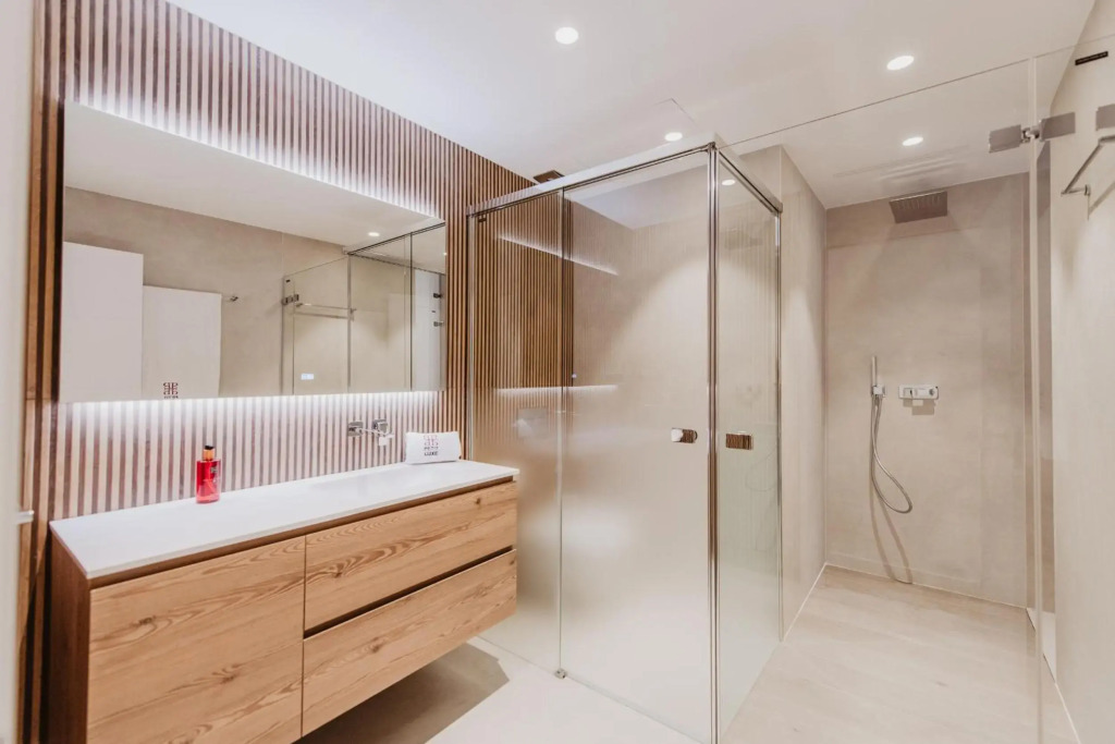 Petit Luxe St. Pere