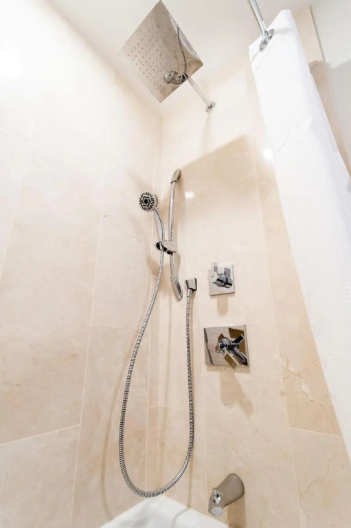 Sydney Boutique Inn & Suites