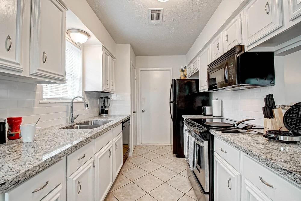 Ash Haven in Spring, Wifi, Extended Stay, Pet Friendly