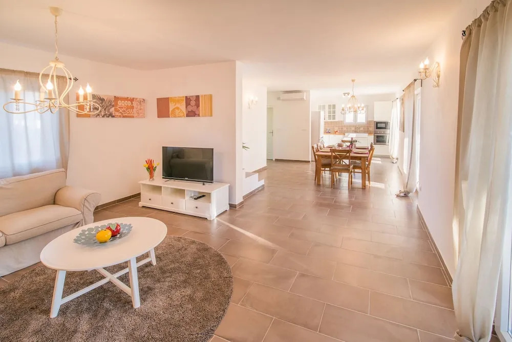 Holiday Home Villa Maslina by Interhome