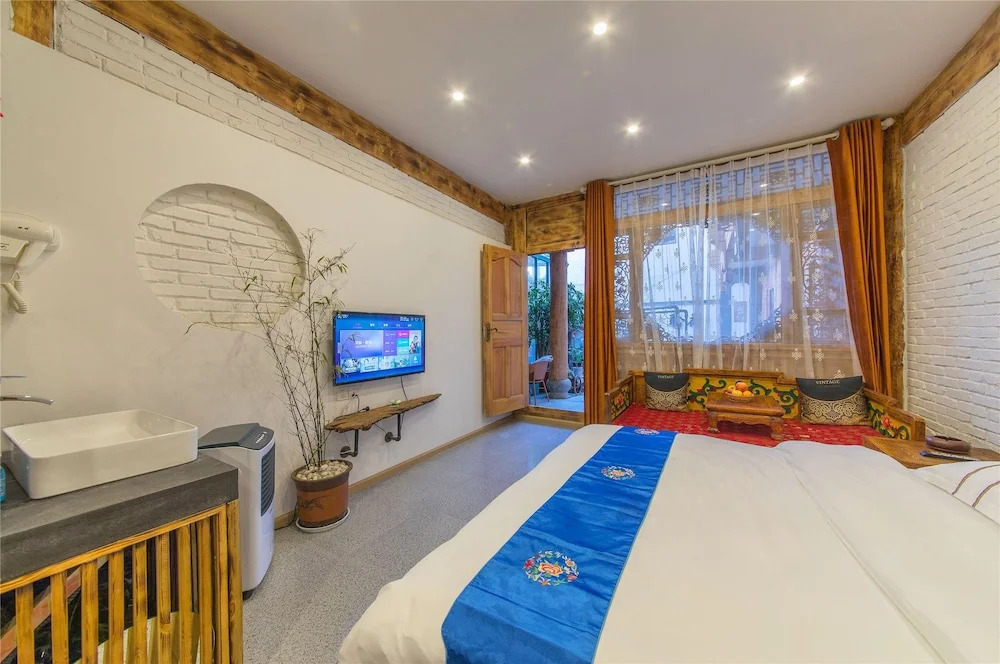 Ling He Boutique Inn