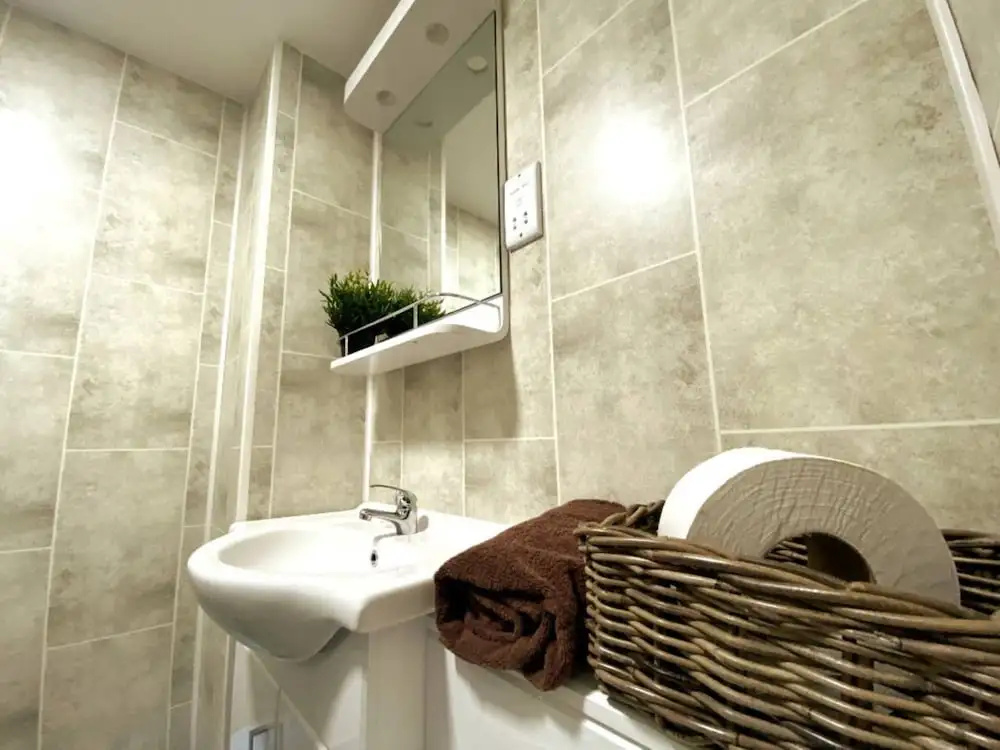 Cosy Sea Front Apartment Sleeps 6