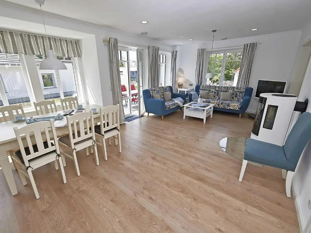 Haus "Strandlust" F408 über zwei Etagen mit Kamin, Terrasse, Garten