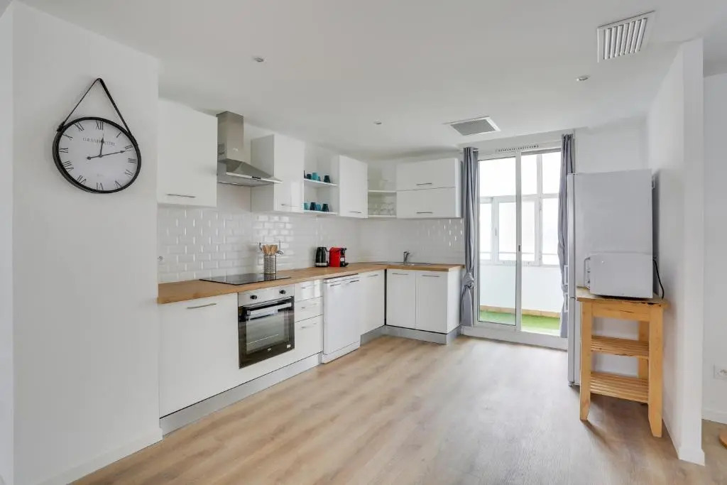 Magnifique T5 (12pers) 129m²-Climatisé-Vieux-Port