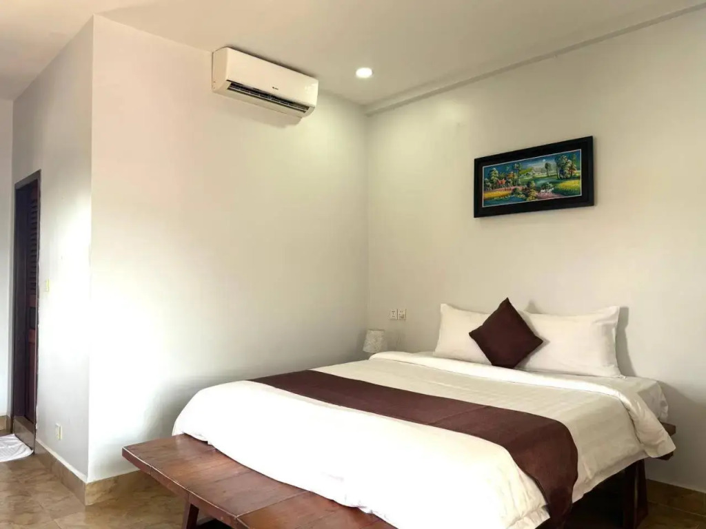 The Moon Kampot Boutique