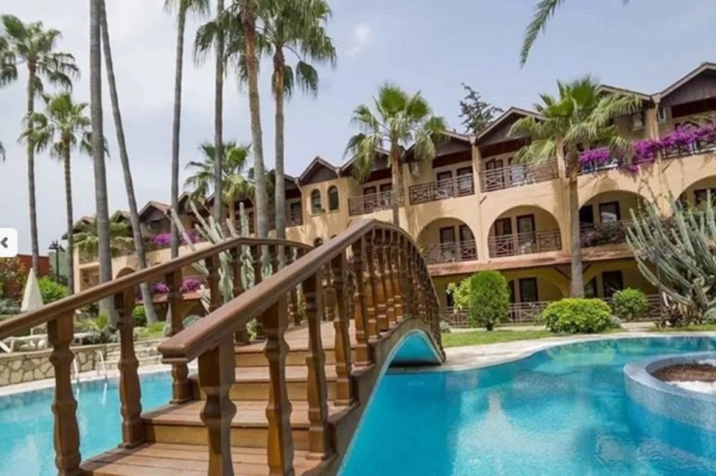 Club Tropical Beach Hotel - All Inclusive
