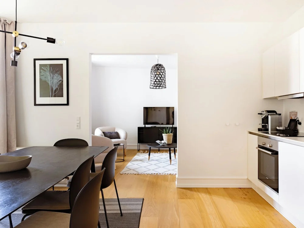 Shield 3 - 3 Bedroom Apartment With Balcony in Central Copenhagen