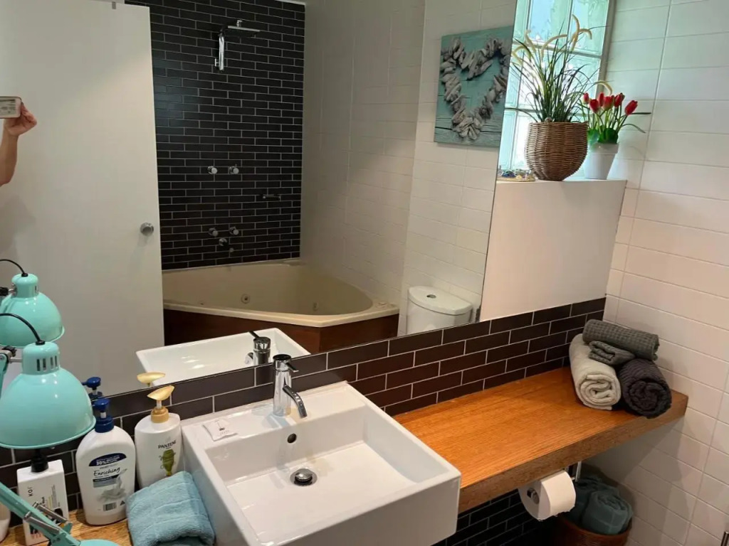 Comfort Inn Lorneview Apartments