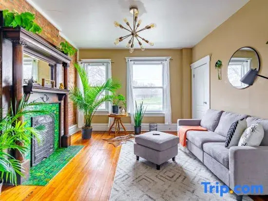 Short North - Convention - King Bed - Parking Free