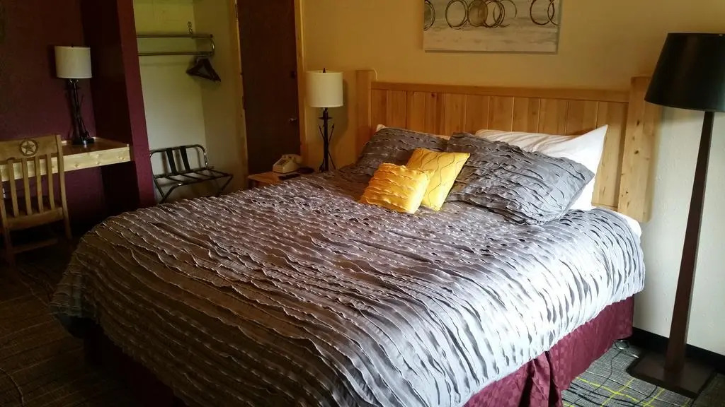 Round Barn Lodge