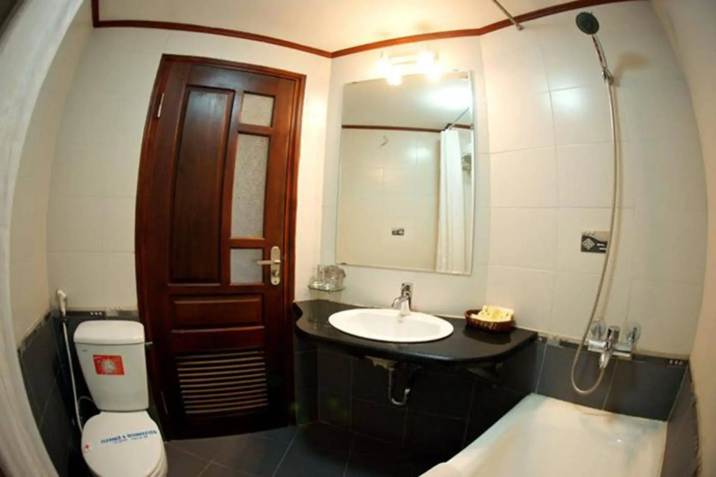 Hanoi Street Hotel