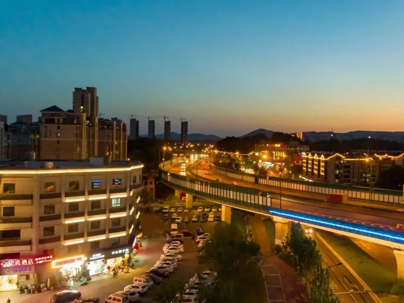 Shell Hotel Hongyang Square Taishan Community Metro Station