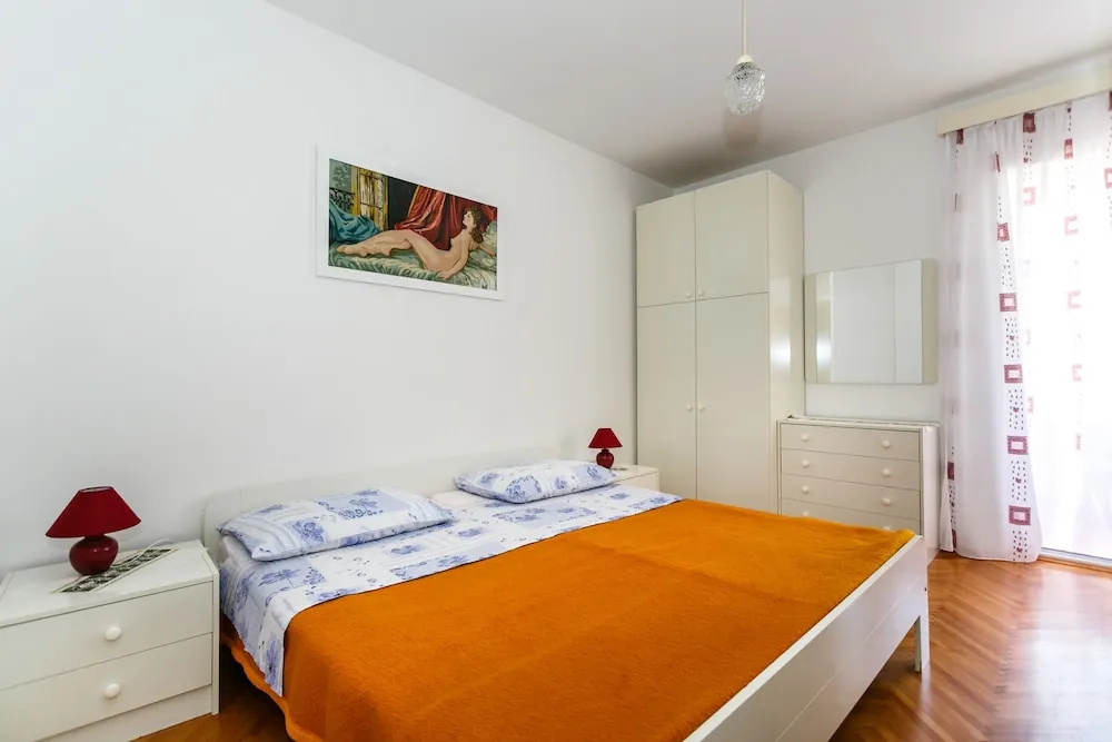 Apartments Valencic