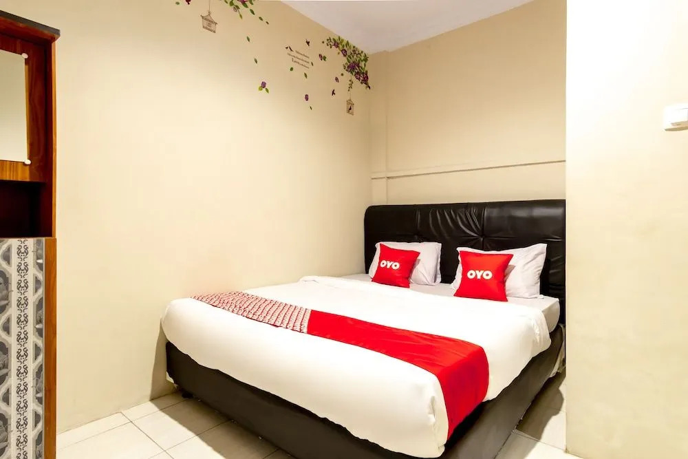 OYO 2076 Oxy Art Boarding House