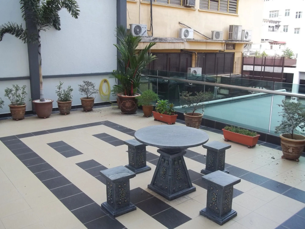 D Eastern Hotel