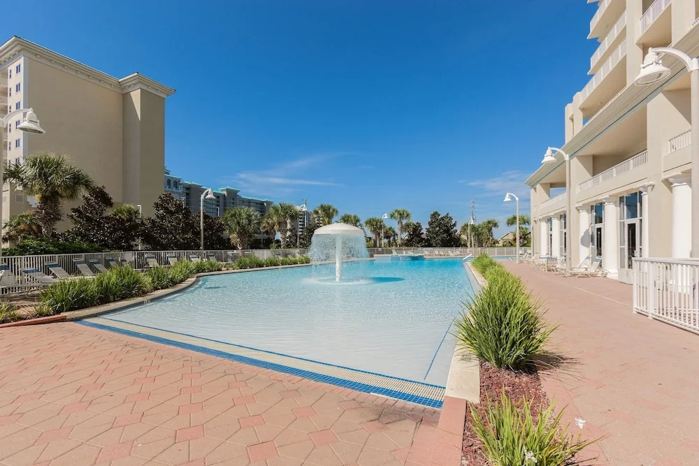 New Listing! Gulf-view Resort W/ Pool, Golf & Gym 3 Bedroom Condo
