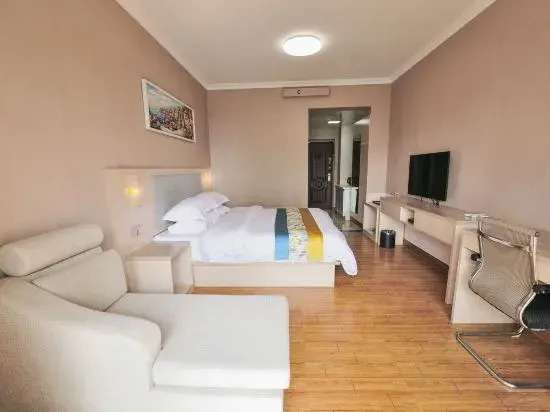 Jiayue Apartment (Nanning East Railway Station)