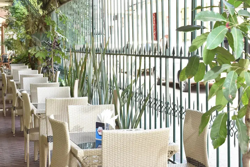 Plus 254 Hotel