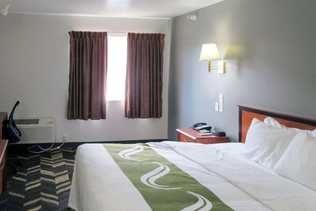 Quality Inn & Suites Salina National Forest Area
