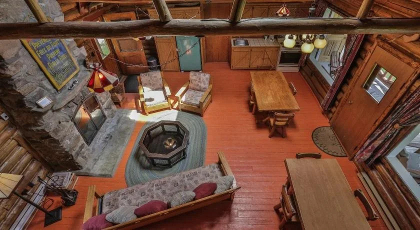 Kan-à-Mouche Pourvoirie Auberge et Chalets