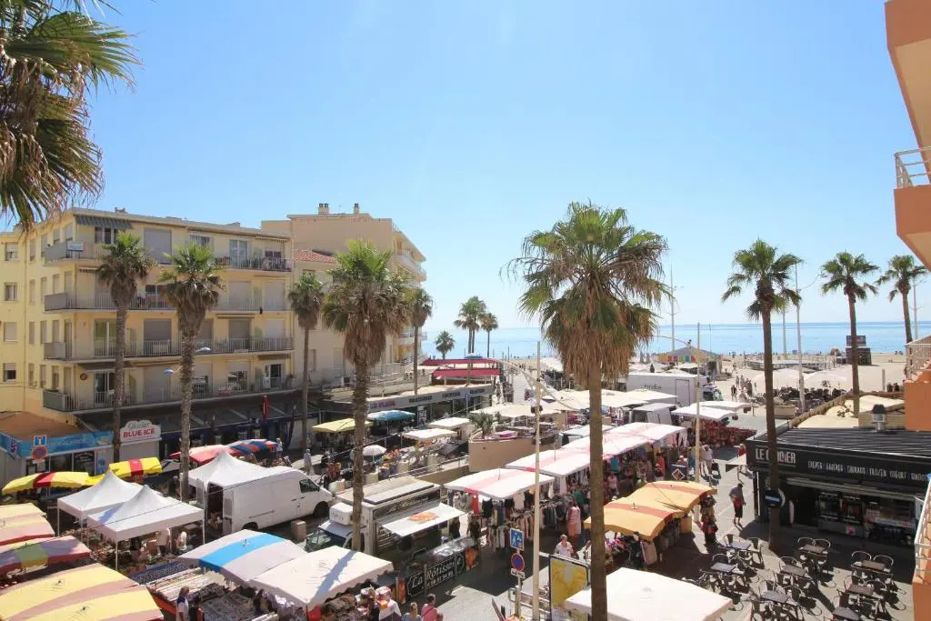 HACIENDA- Grand studio dans le centre avec vue mer