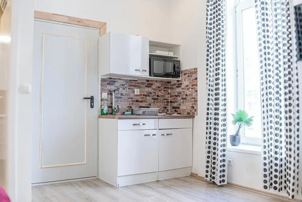 Affordable Stay Near Wiener Stadthalle