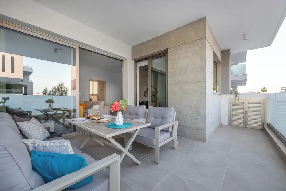 Mulberry Court Premium Apartments
