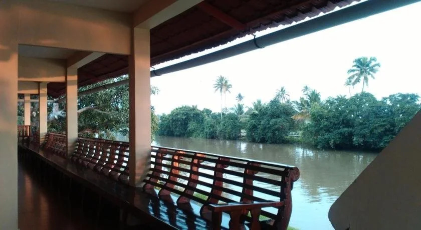 Backwater Breeze