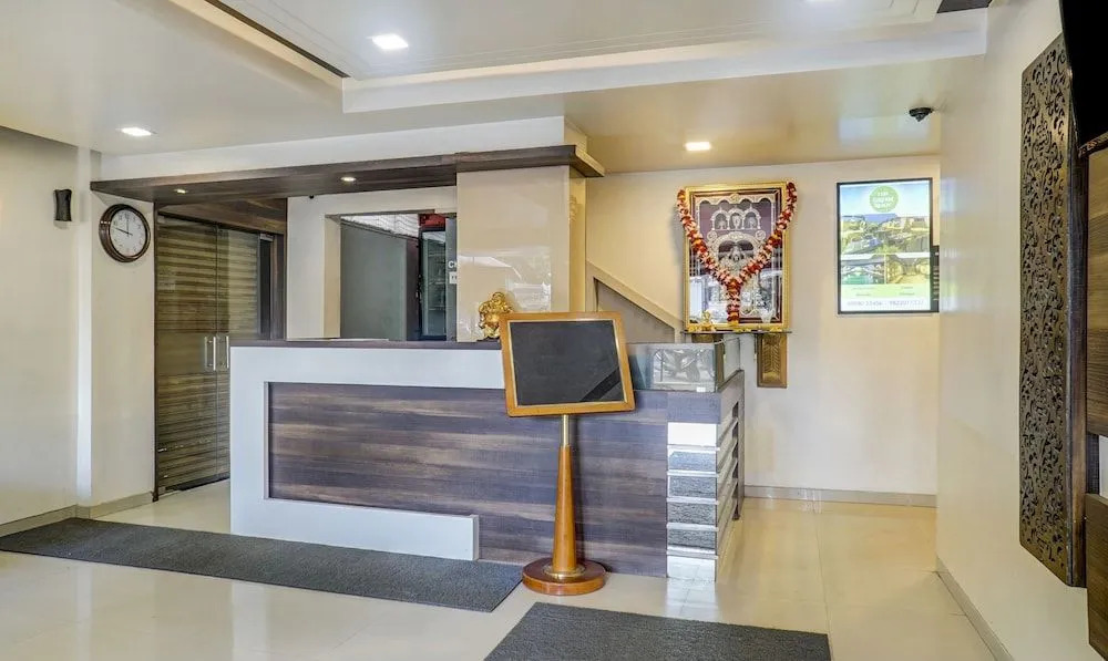 Treebo Trend Popular Hotel