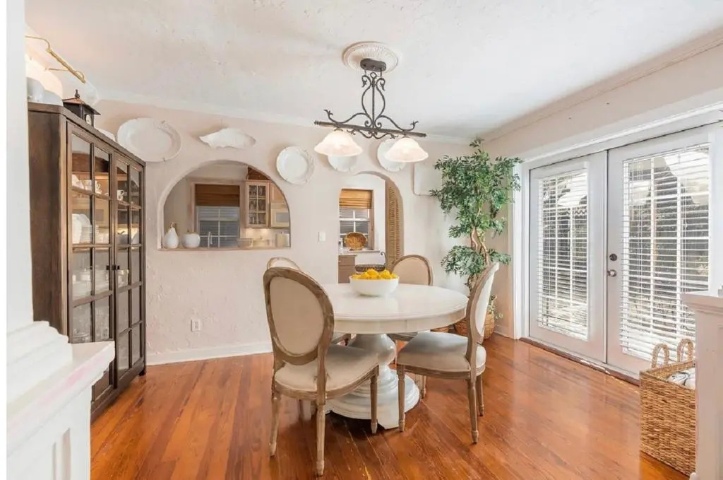 Tropical Designer House in Heart of Antique Row WPB