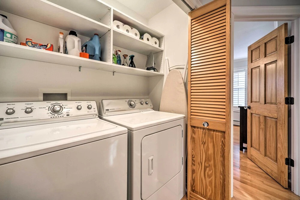 Walk to Belmont Stakes! Retreat w/ Game Room & Gym