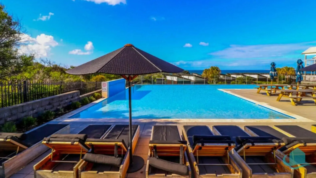 Beachside Oasis - Caves Beach + resort pool access