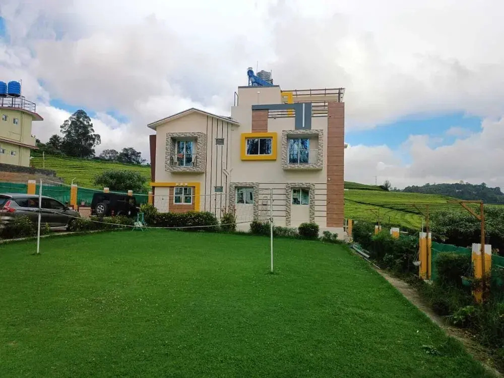 Rose garden enclave for families