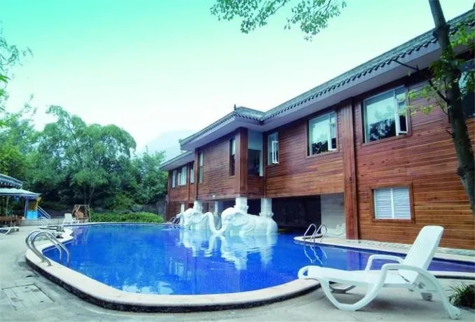 Emeishan Grand Hotel