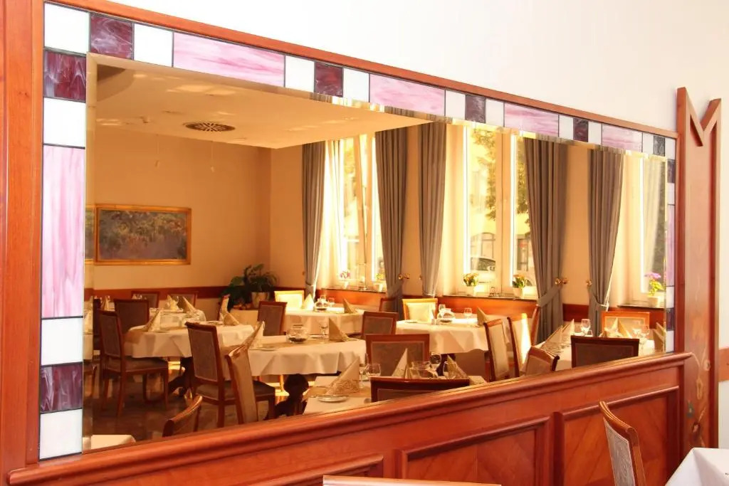 Hotel Ascania