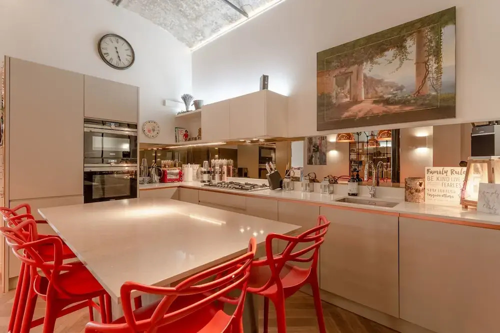 Renovated 3 Bedroom Victorian Bakery