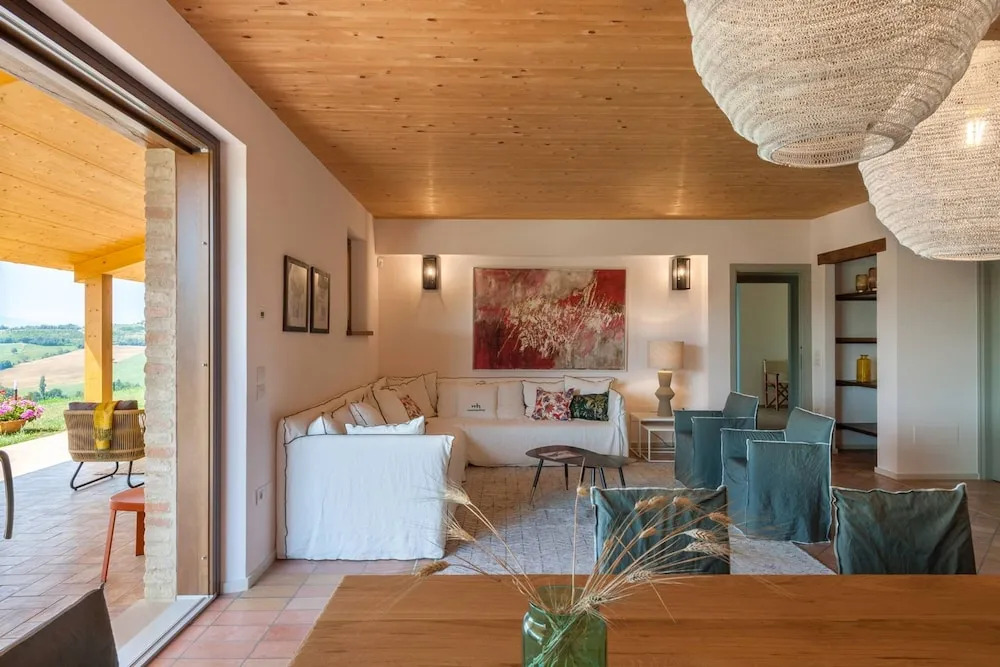I Gelsi 12&2 by Marche Holiday Villas