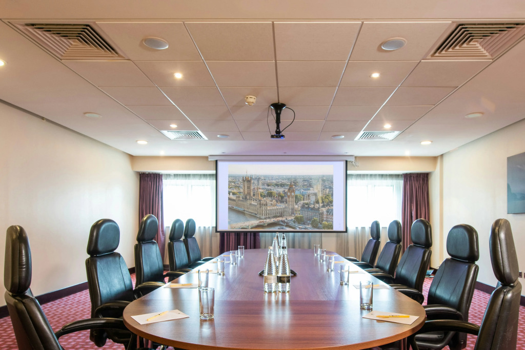 DoubleTree by Hilton London Heathrow Airport