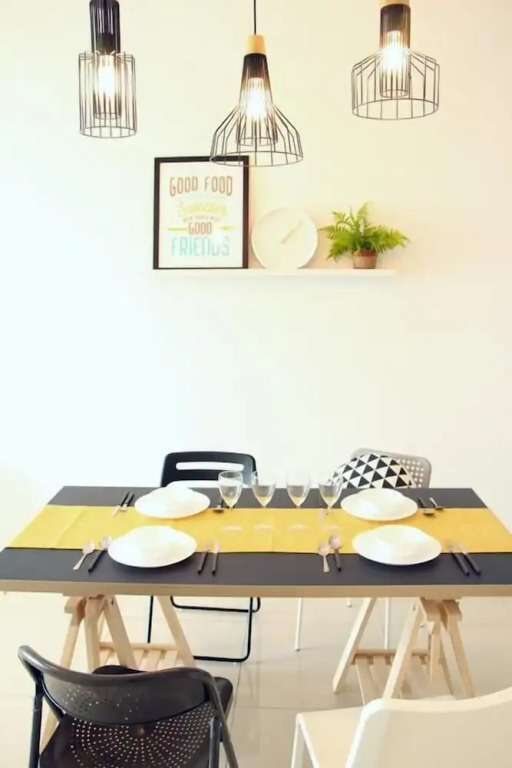The Raffles Suites by Stayshare Homes