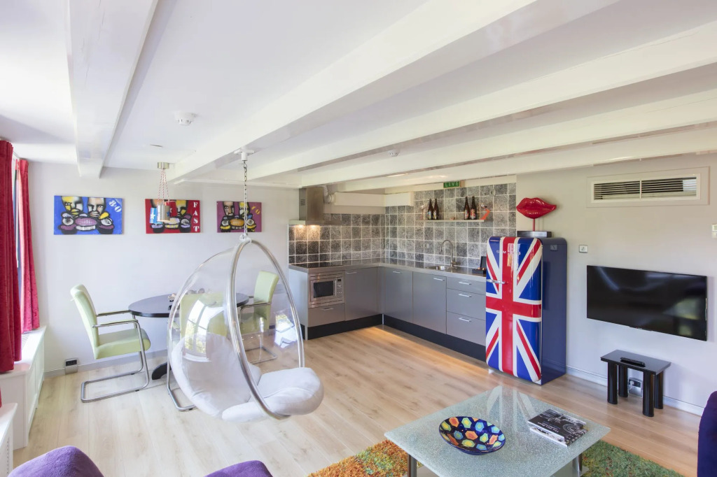 Dutch Masters Short Stay Apartments